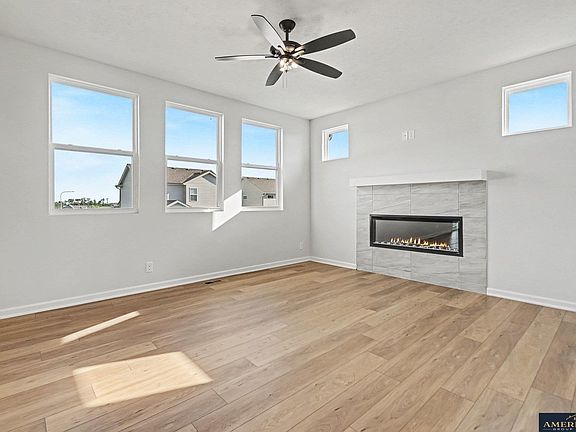 4th image of 17604 Willit St