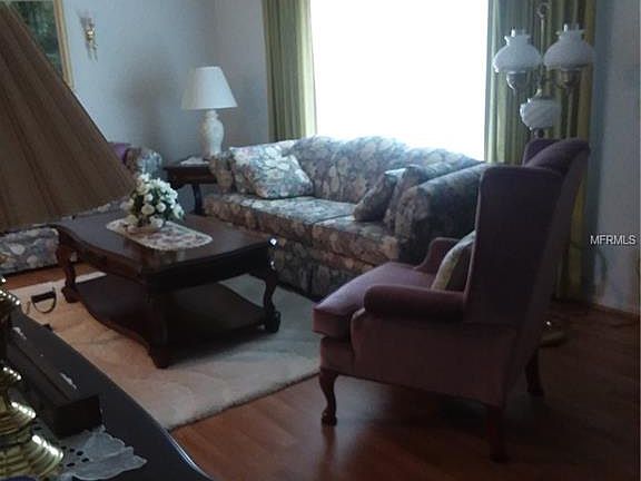 5th image of 1205 Simmons Way