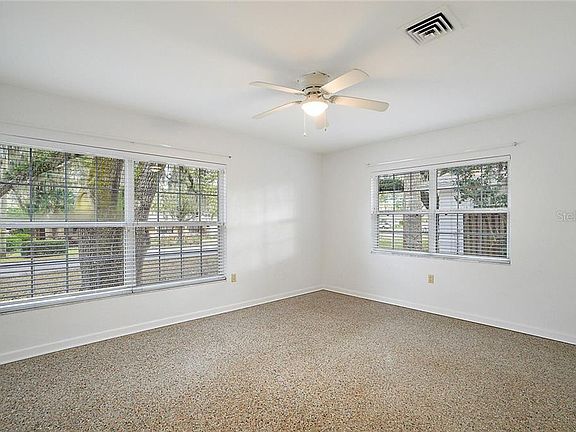 5th image of 1413 Park Dr
