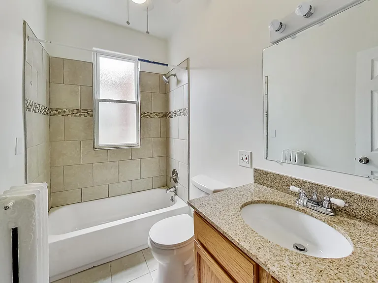 137 R St NE — Photo 20