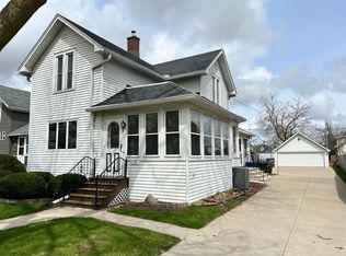 222 W 15th Ave, Oshkosh, WI 54902