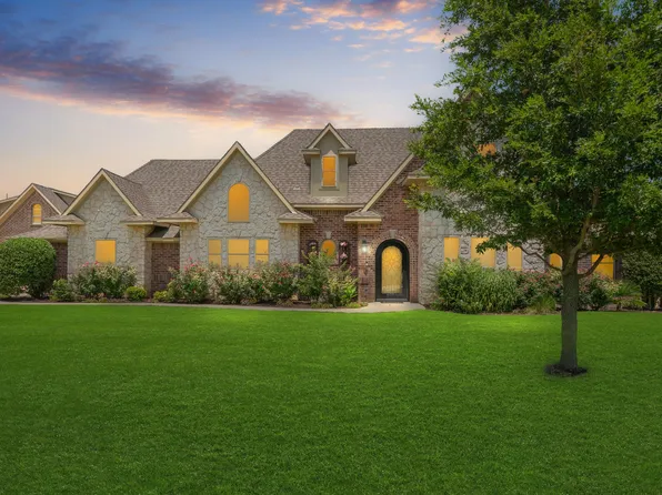 8201 Stallion St, Denton, TX 76208