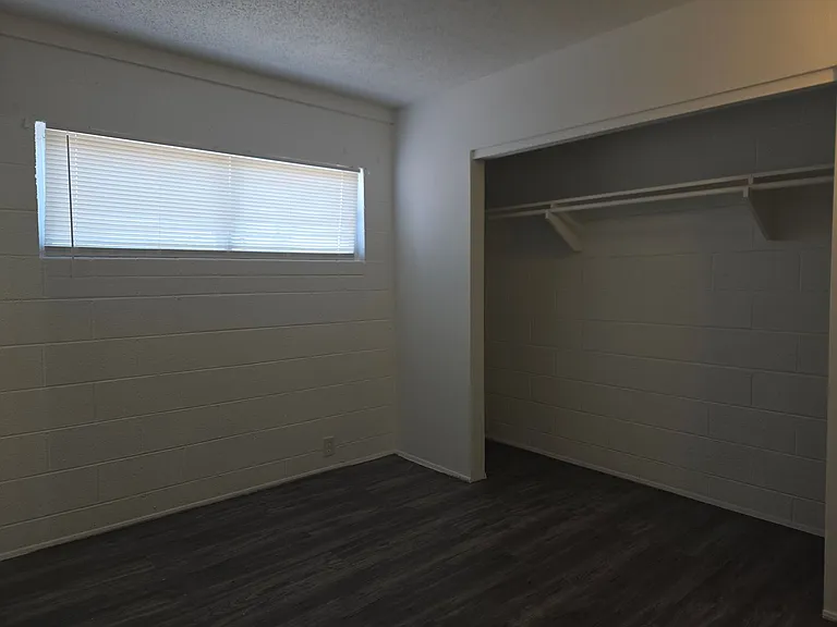 2937 Stewart Ave — Photo 9