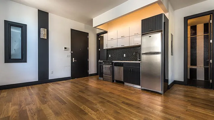 Rented by Nooklyn NYC LLC | media 32