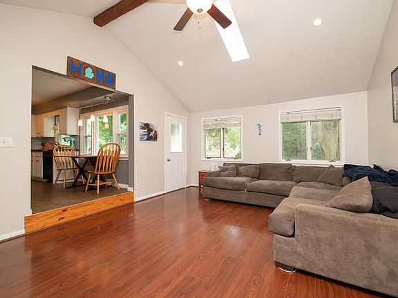 3rd image of 2905 Ellamarie Dr