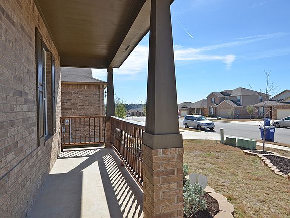 4th image of 728 Hoot Owl Ln S