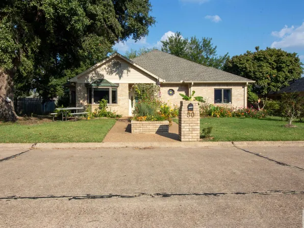 50 Lanshire Dr, Texarkana, TX 75503