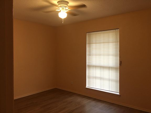 5th image of 1810 N 38th St