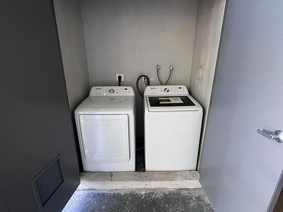 4th image of 8481 Springtree Dr #205B