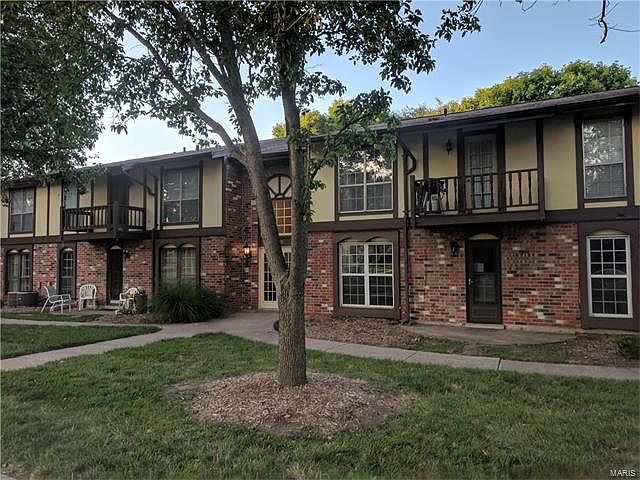 1st image of 635 Rosetta Dr APT B