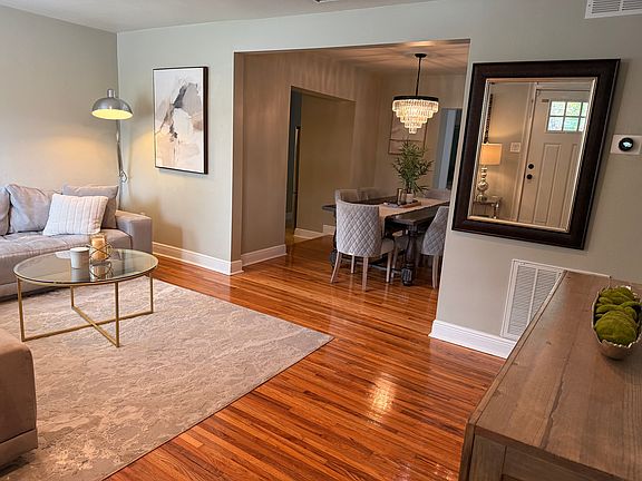 5th image of 4202 W Palmira Ave
