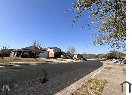 12004 Gaelic Dr — Photo 11