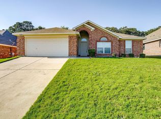 2230 Cancun Dr, Mansfield, TX 76063