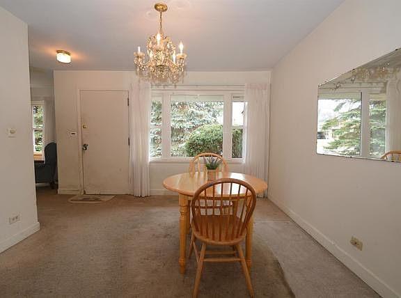 5th image of 429 Dover Ave