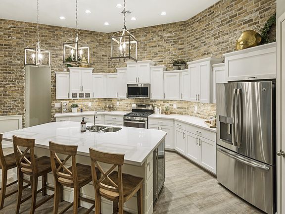 8420 S 8TH Lane, Phoenix, AZ 85041