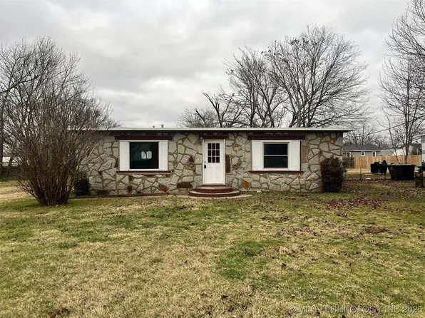 3816 Indiana St, Bartlesville, OK 74006
