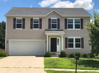 400 Red Coat Trl, Wentzville, MO 63385