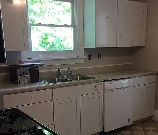 79 N 200 E — Photo 4