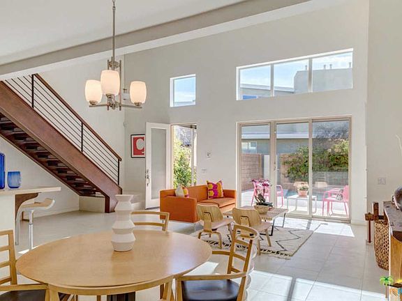 4th image of 951 Oceo Cir N