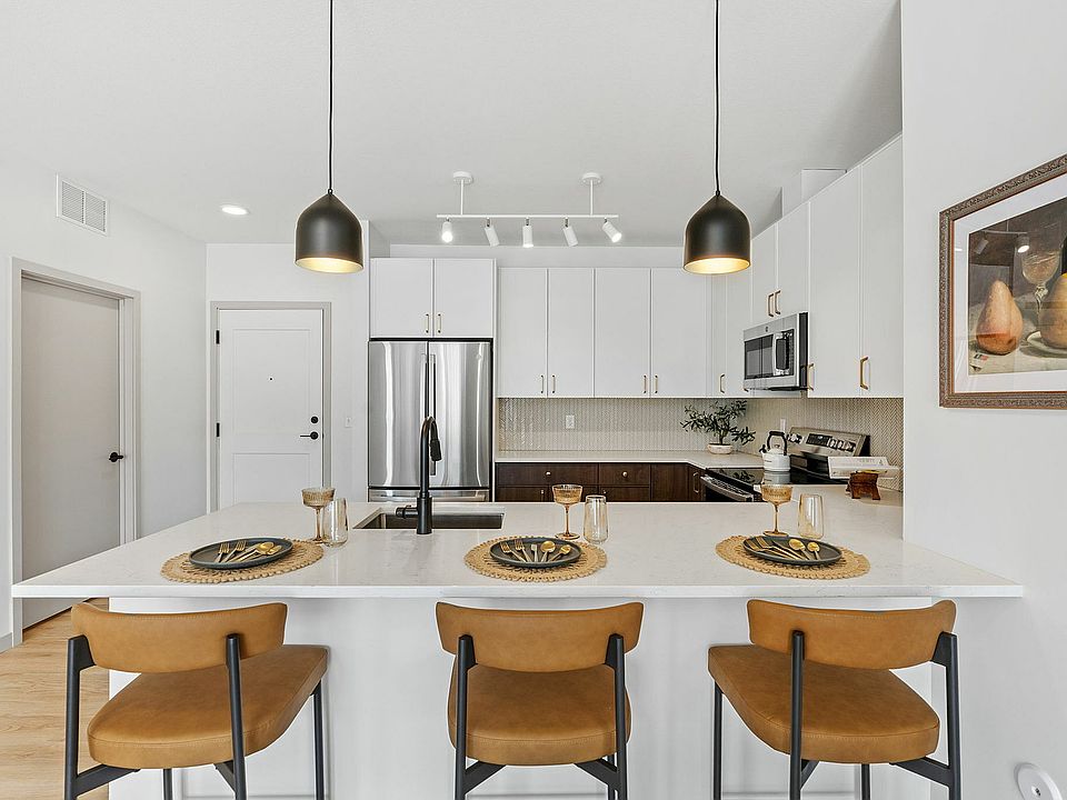Model Unit Kitchen