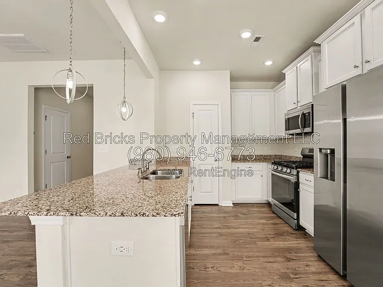 3912 Townes Blvd — Photo 8