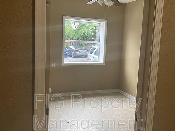 2nd image of 429 W G St #4
