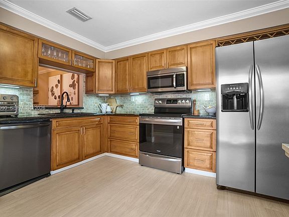 5th image of 10978 SW 75th Ter