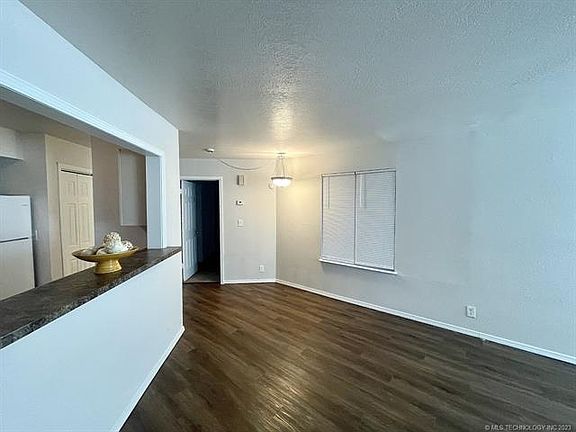 5th image of 6639 S Victor Ave Unit G114