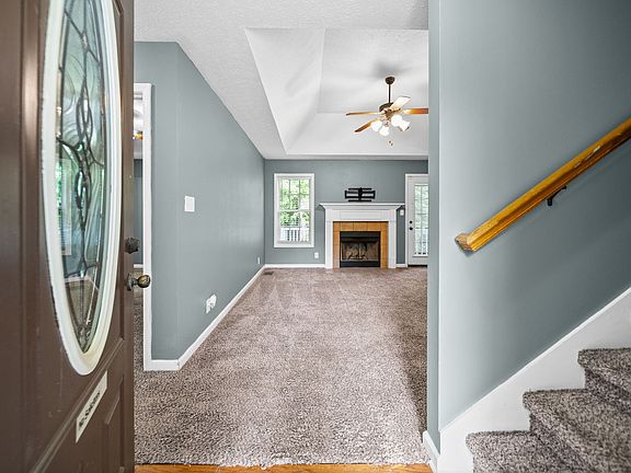 3rd image of 664 Deer Ridge Dr