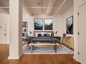 275 Park Ave
