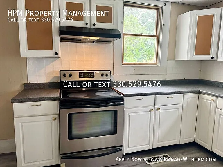 519 Green Ave SW — Photo 8