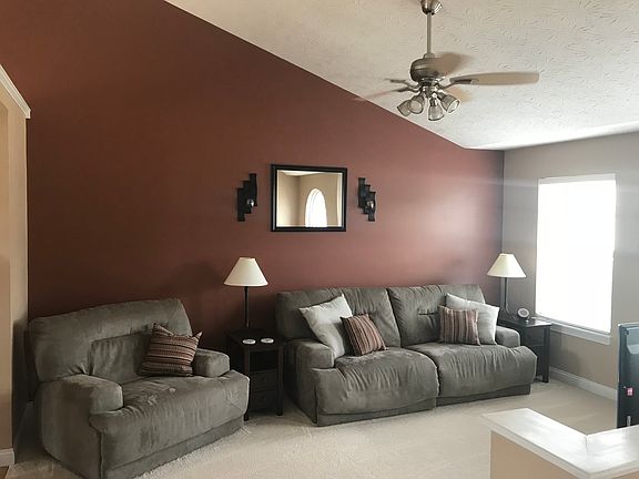 3rd image of 10174 Chestnut Oak Dr