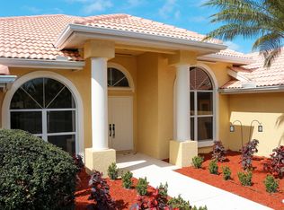 4857 SW Lake Grove Cir, Palm City, FL 34990