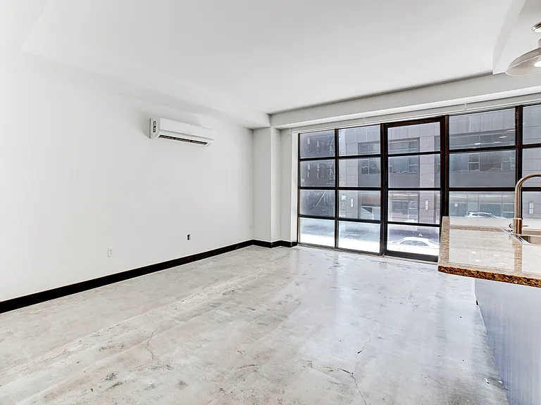 Vandever Lofts — Photo 27