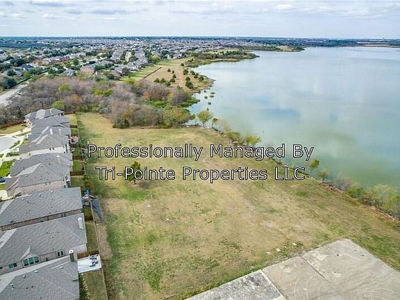 3rd image of 1929 Lake Front Trl