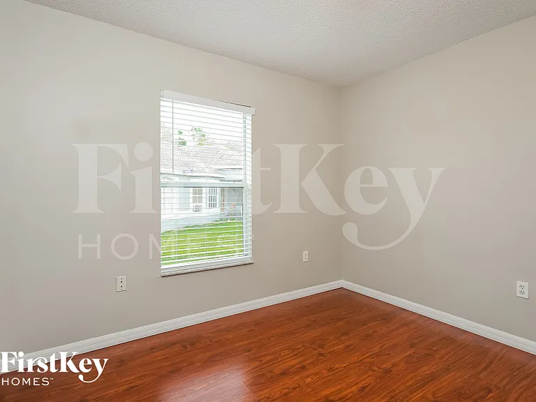 2421 Regent Way — Photo 12