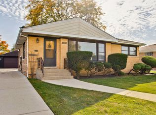 6815 W Seward St, Niles, IL 60714
