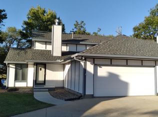 7032 E Farmview Ln, Wichita, KS 67206