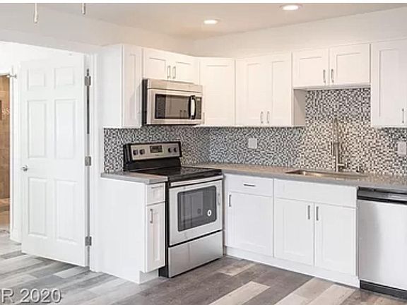 2nd image of 343 N 10th St Unit 1