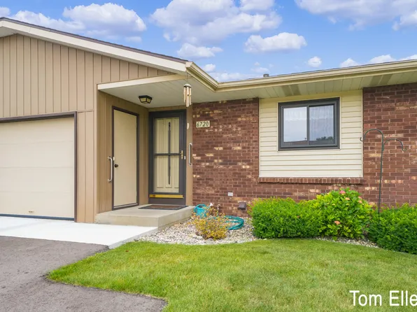 6720 Waterview Dr SW #65, Grandville, MI 49418
