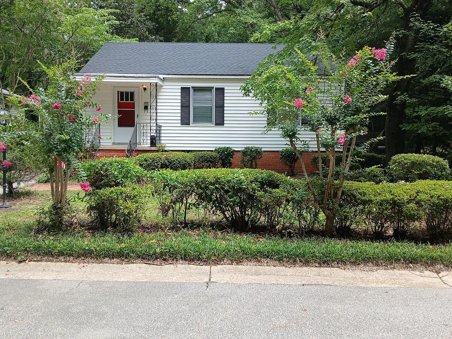 2 bed, 720 sqft, $1,100 — Photo 1