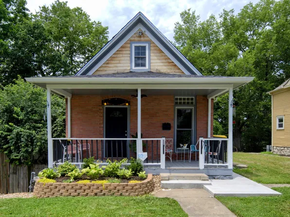 4028 Holmes St, Kansas City, MO 64110