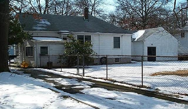 1st image of 46 Parkhill Ave