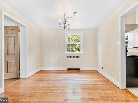 5th image of 1201 Greenhill Ave