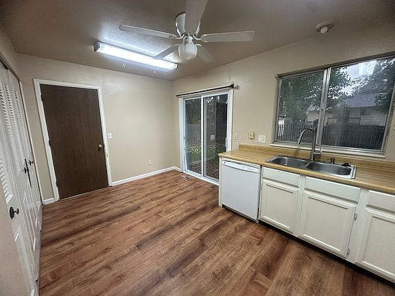 5th image of 4331 Hummingbird Dr
