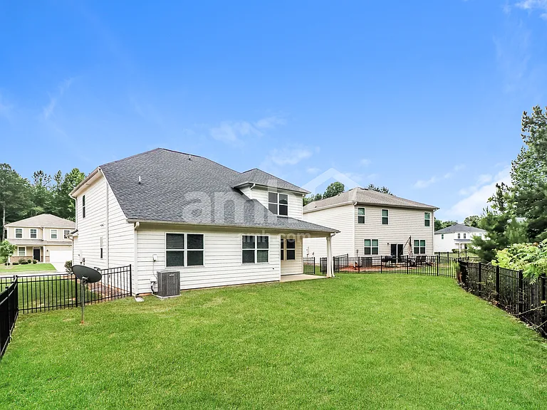 7062 Creeksong Dr — Photo 30