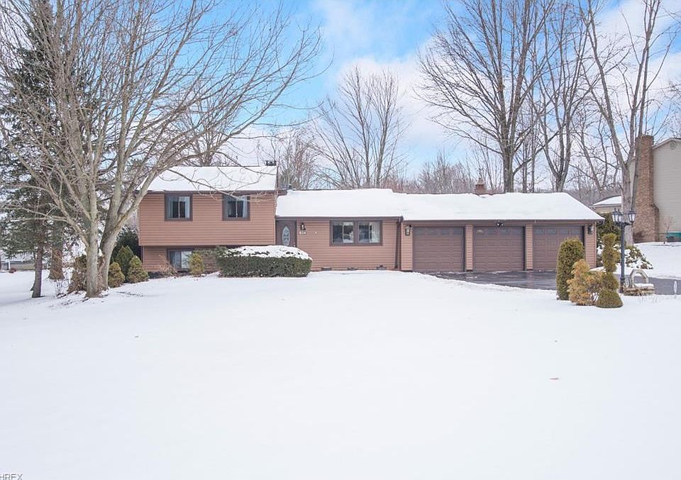 1st image of 1834 Cherry Ln