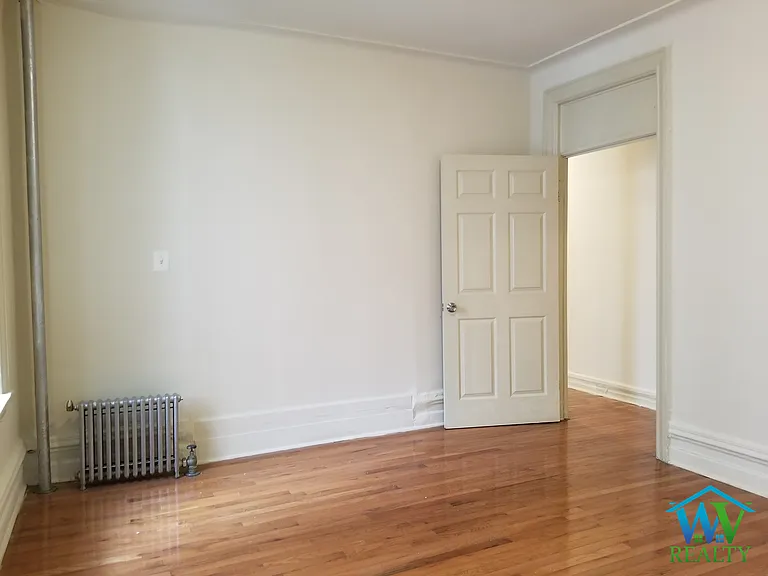 2376 Ryer Ave #B1 — Photo 18