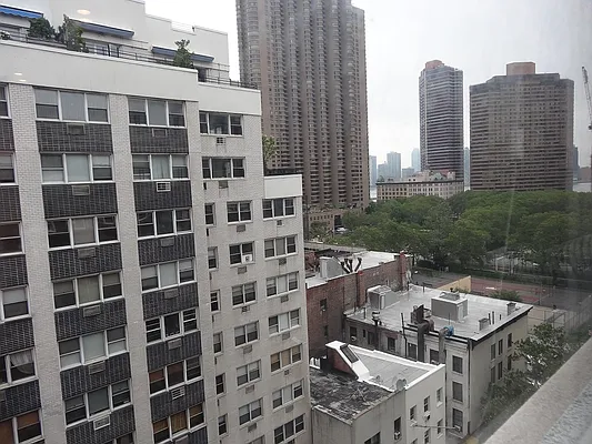 Sold by Nest Seekers International | media 7