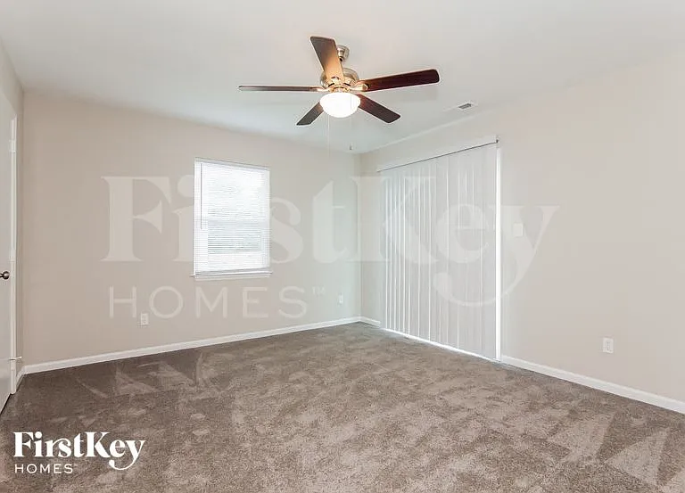 1320 Eagles Landing Dr — Photo 7